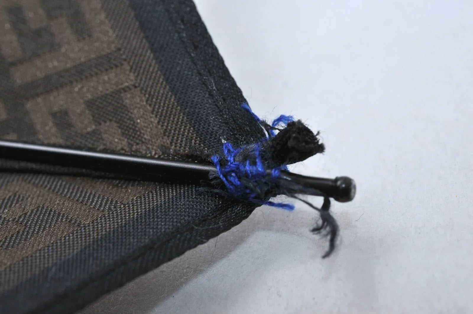 fendi_zucca_umbrella_brown96499832589159 - zeitlos.