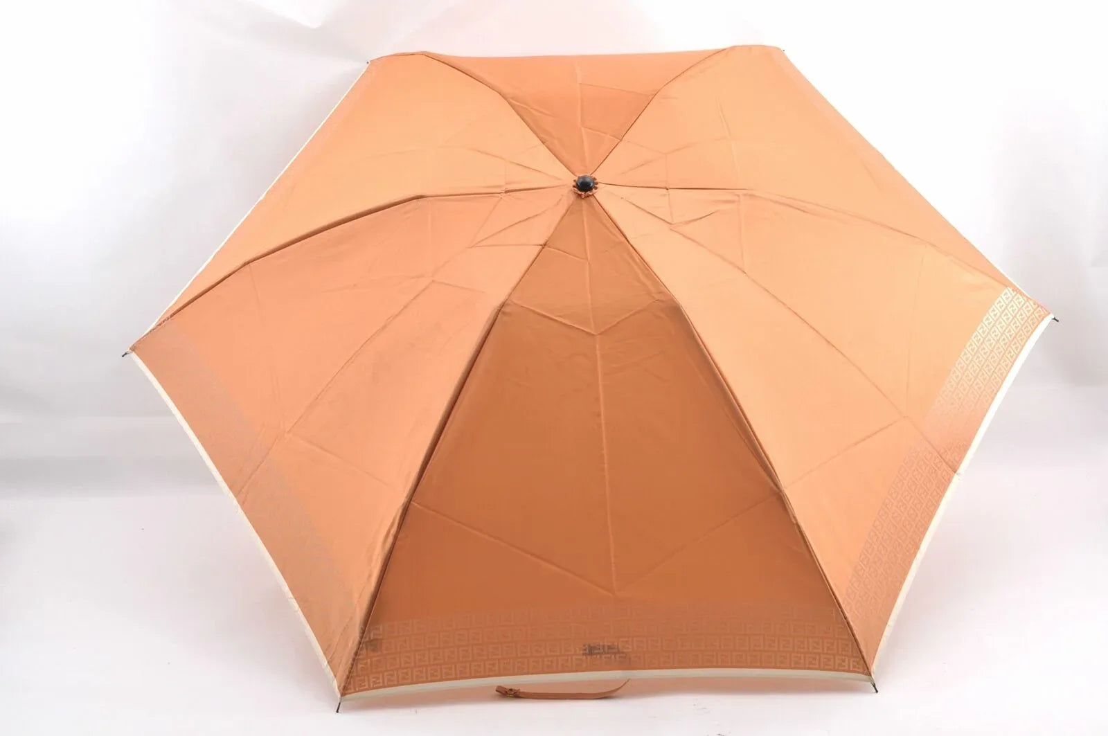 fendi_zucca_umbrella_orange96499833899874 - zeitlos.