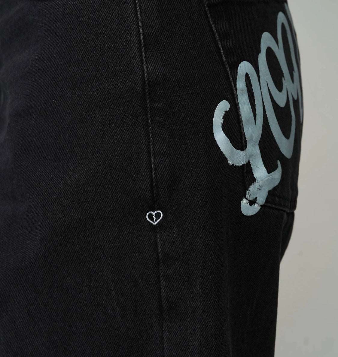 LOVE SCARS Backprint Jeans Black