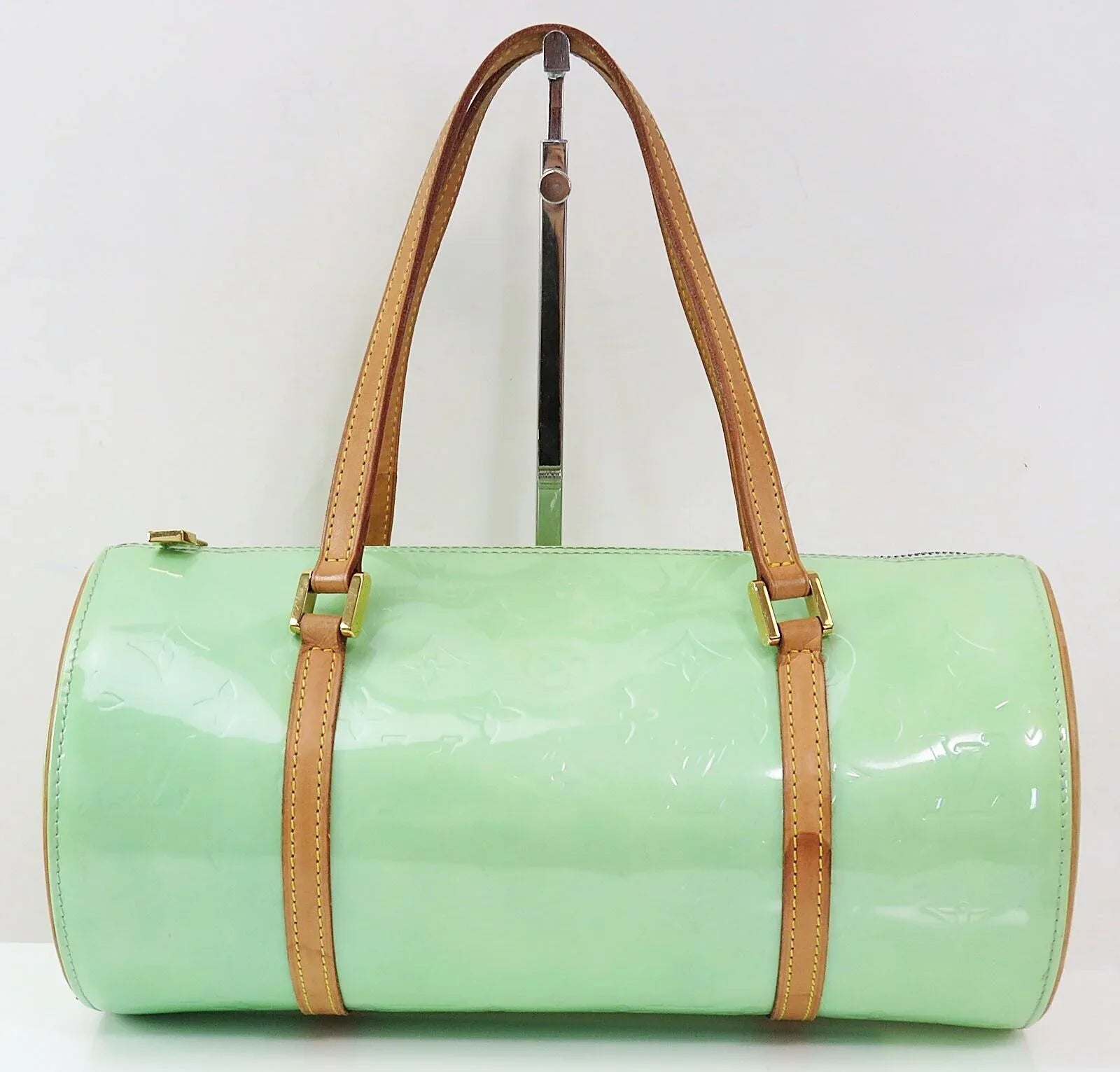 louis_vuitton_bedford_peppermint_vernis_purse96499848645472 - zeitlos.