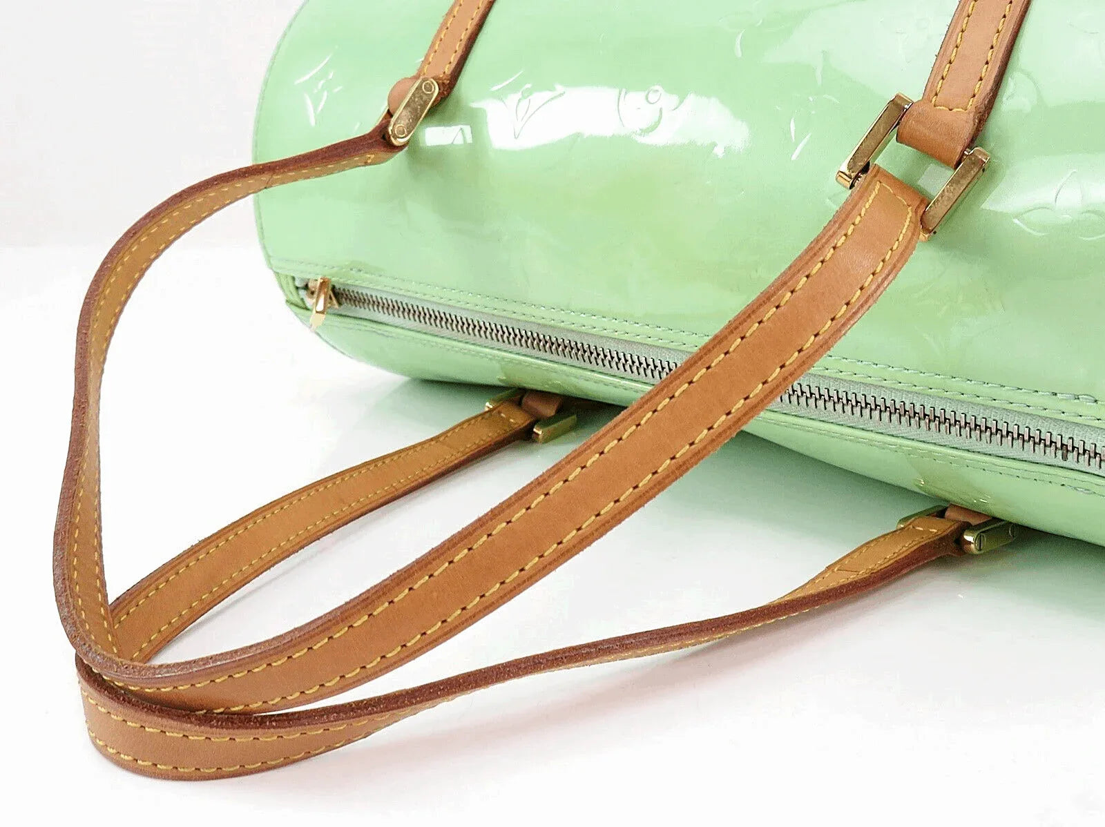 louis_vuitton_bedford_peppermint_vernis_purse96499848645476 - zeitlos.