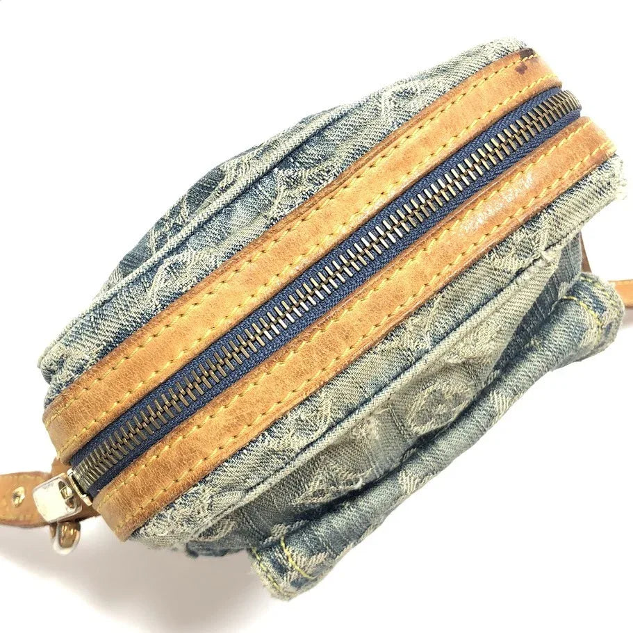louis_vuitton_monogram_denim_camera_bag99694012009313 - zeitlos.