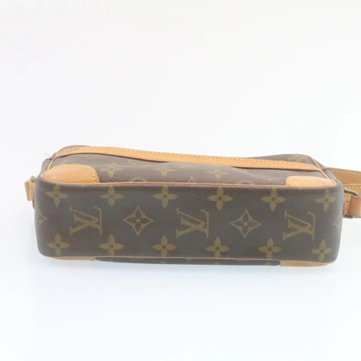 louis_vuitton_trocadero_crossbody_bag96566292974433 - zeitlos.