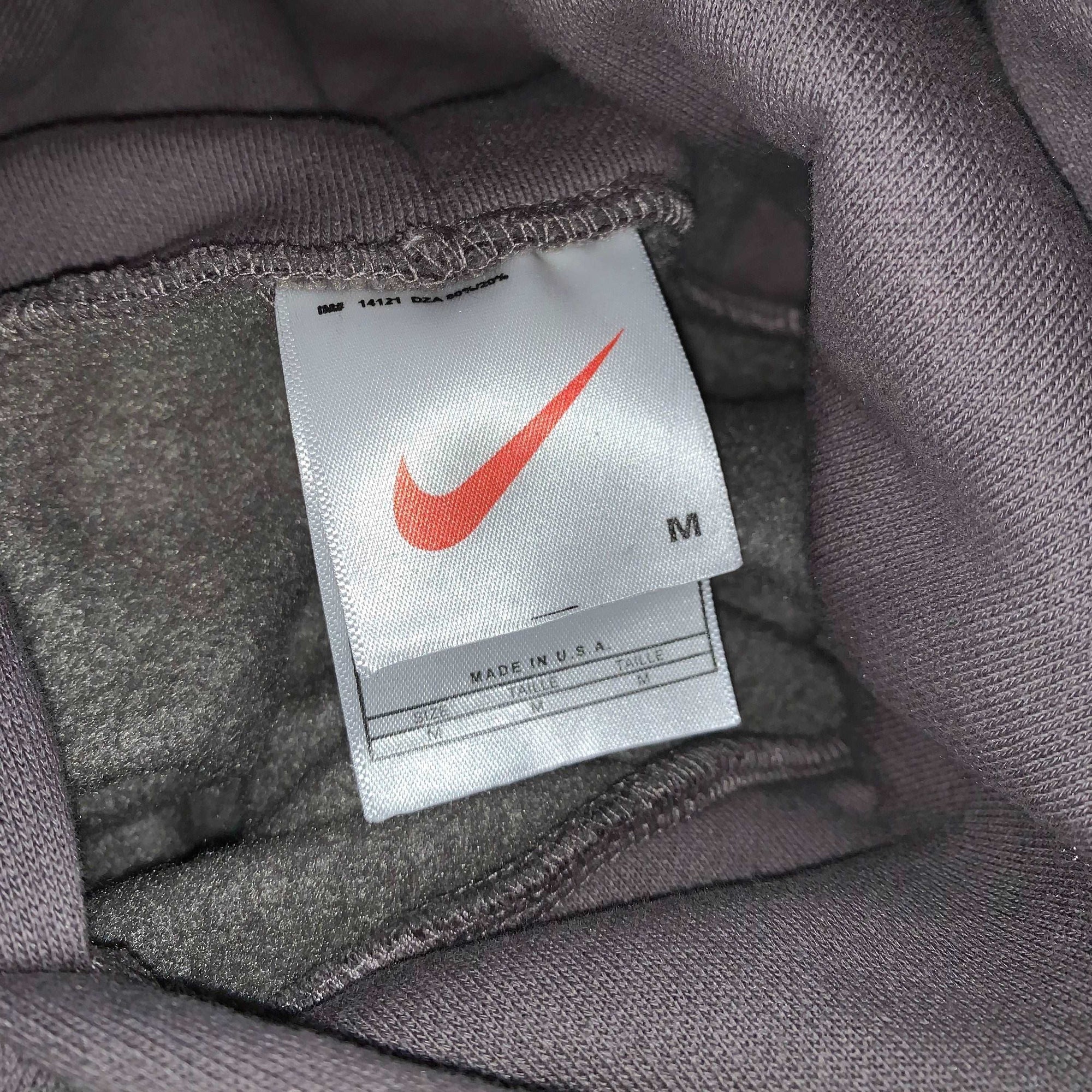 nike_center_swoosh_hoodie_medium96499695618913 - zeitlos.