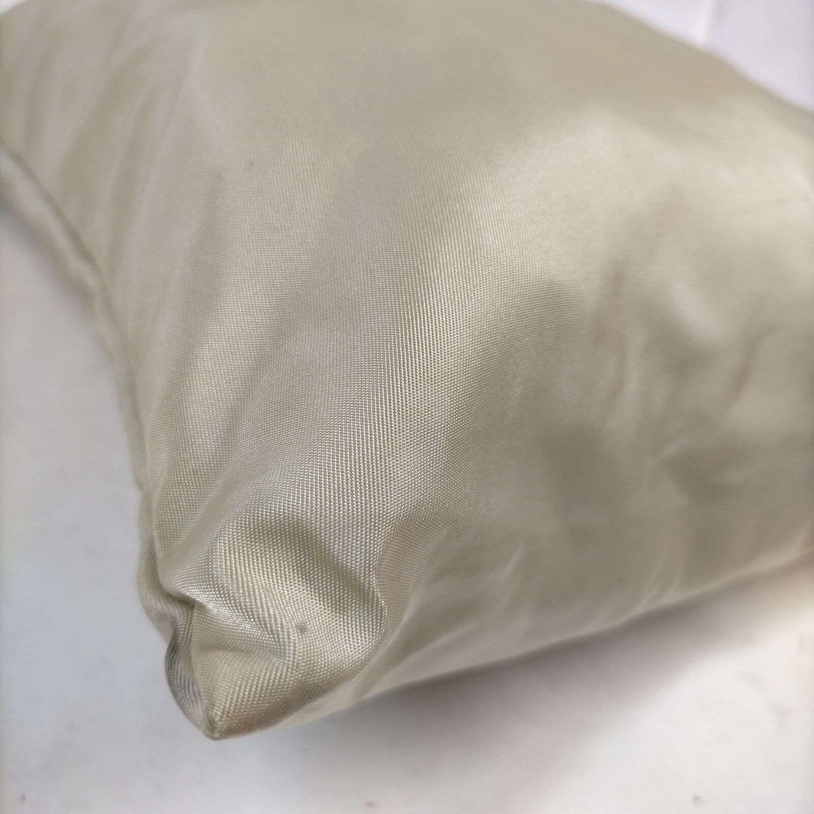 prada_hand_bag_nylon_beige96499828001636 - zeitlos.