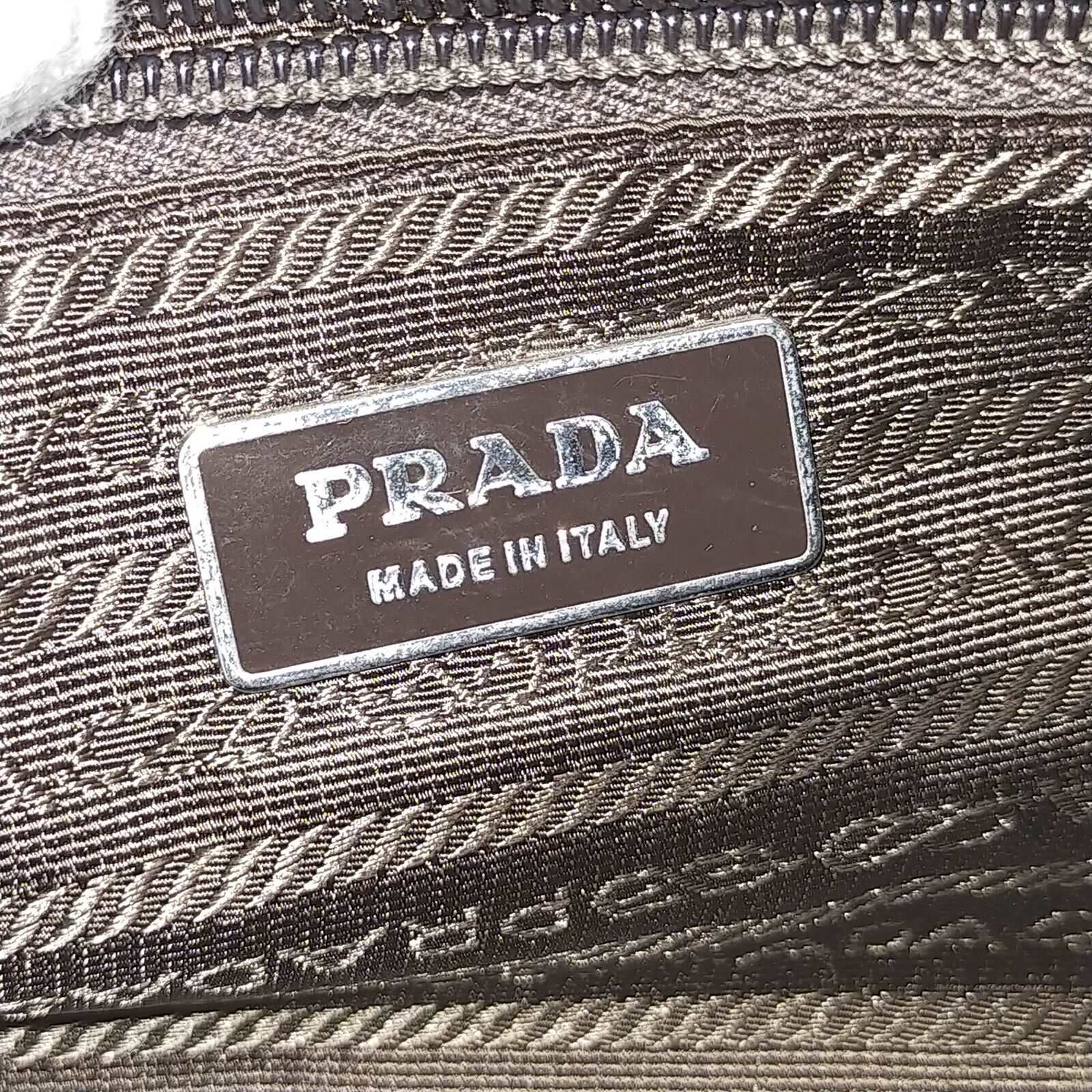 prada_nylon_crossbody_bag96499868633954 - zeitlos.