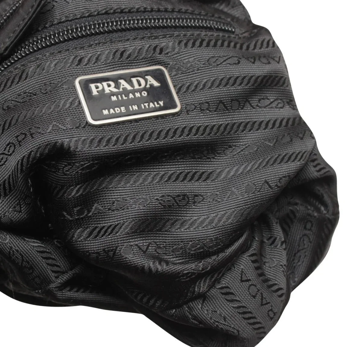 prada_sport_shoulder_crossbody_bag_mini101418094103394 - zeitlos.