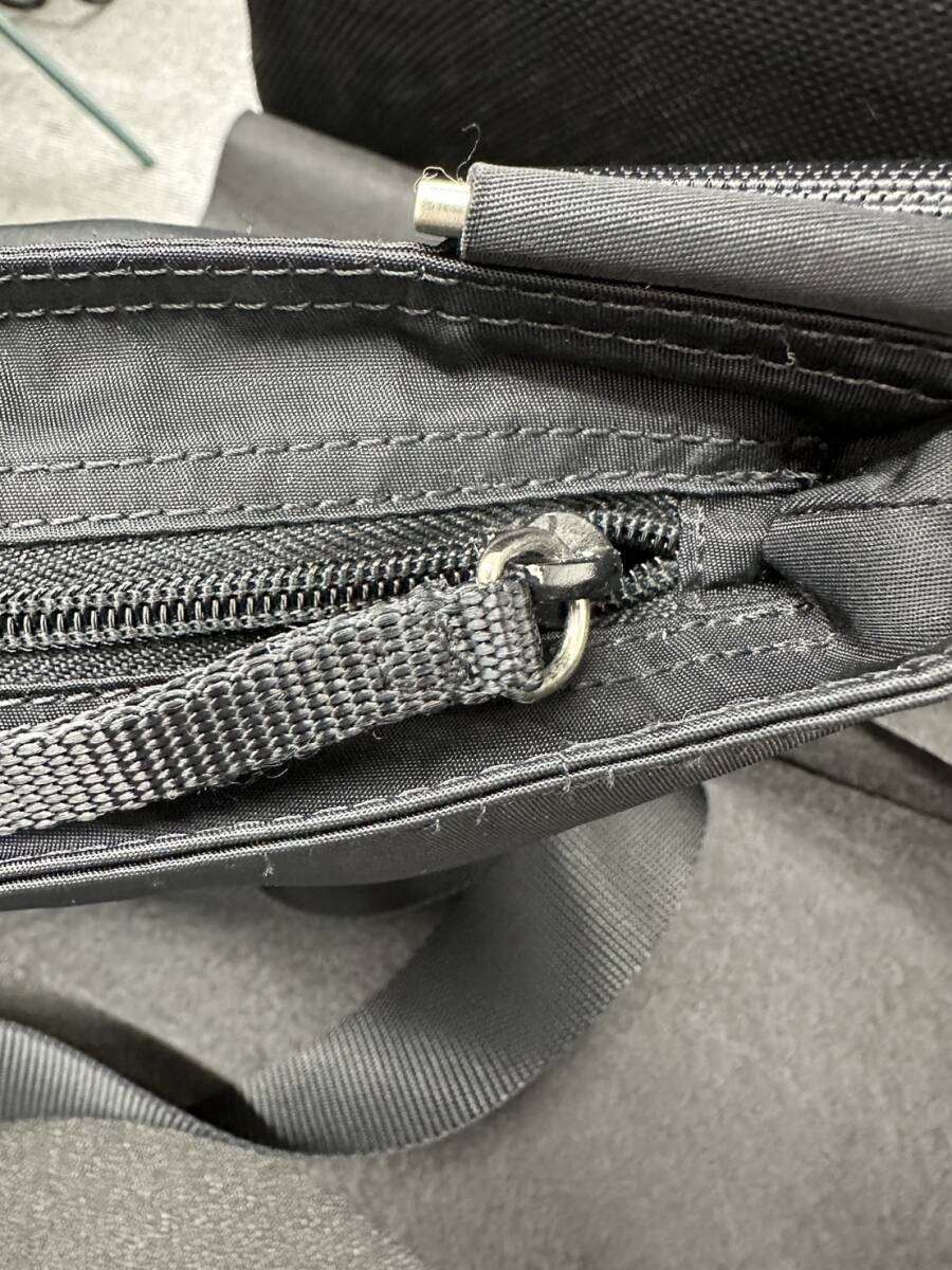 prada_tessuto_shoulder_bag_black96566105213792 - zeitlos.