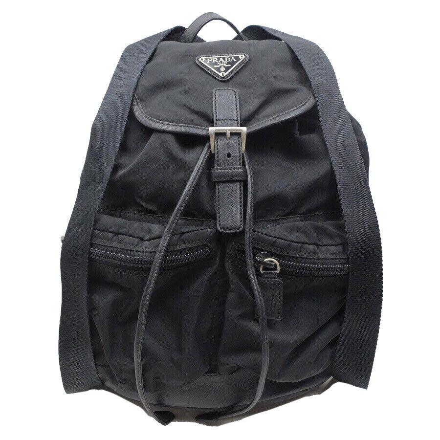 prada_triangle_logo_backpack96499853232991 - zeitlos.