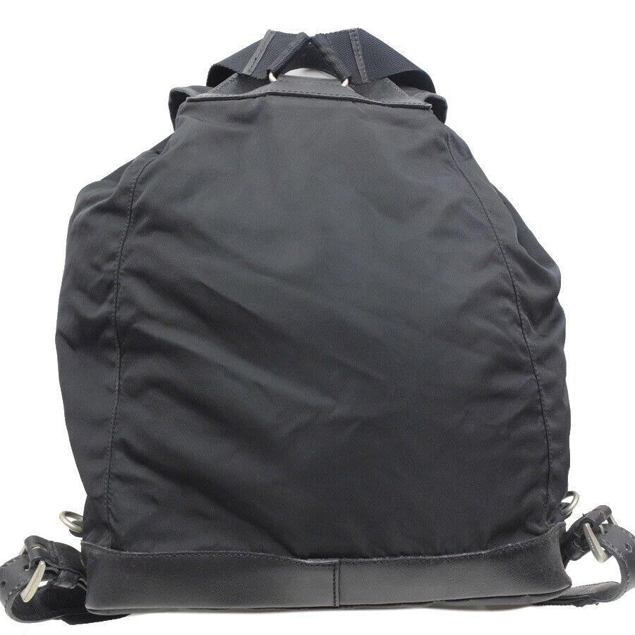 prada_triangle_logo_backpack96499853232992 - zeitlos.