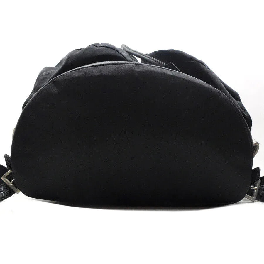 prada_triangle_logo_backpack96499853232995 - zeitlos.