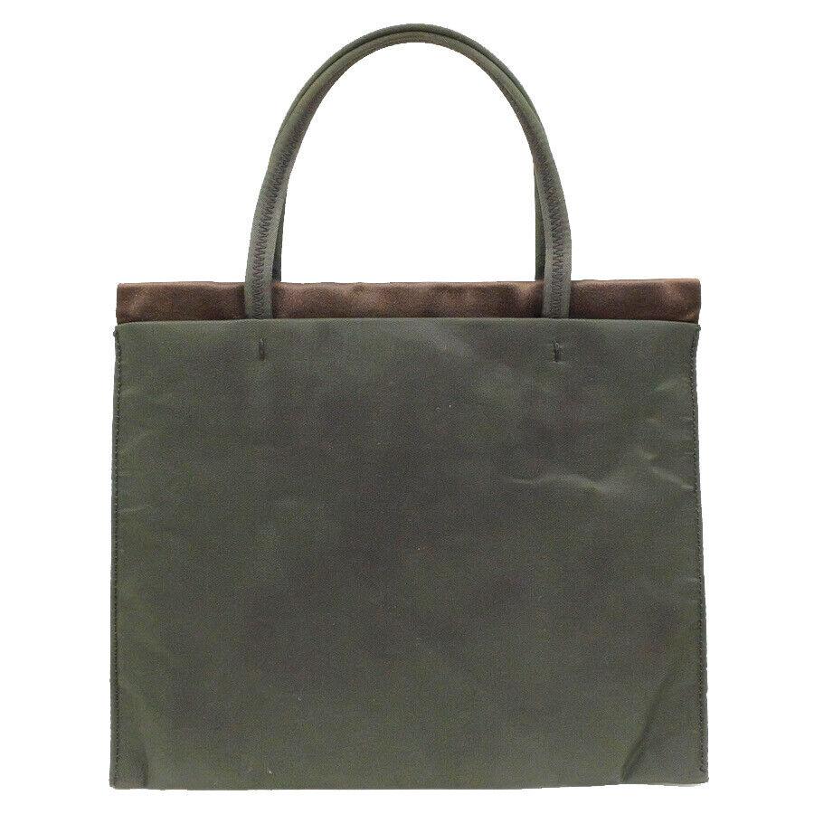 prada_triangle_logo_handbag_khaki96499849300832 - zeitlos.