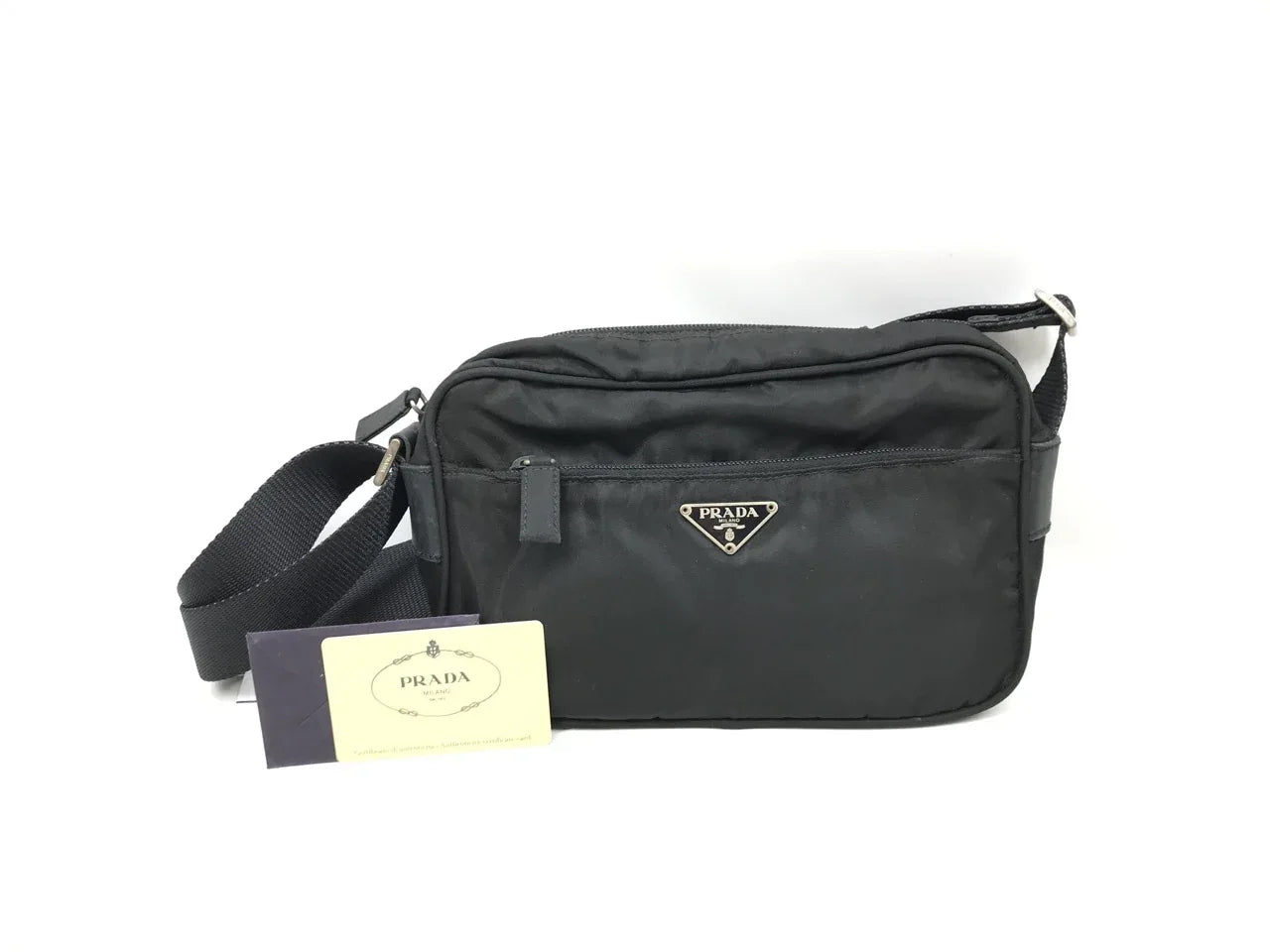 prada_triangle_shoulder_bag_black96566148467551 - zeitlos.
