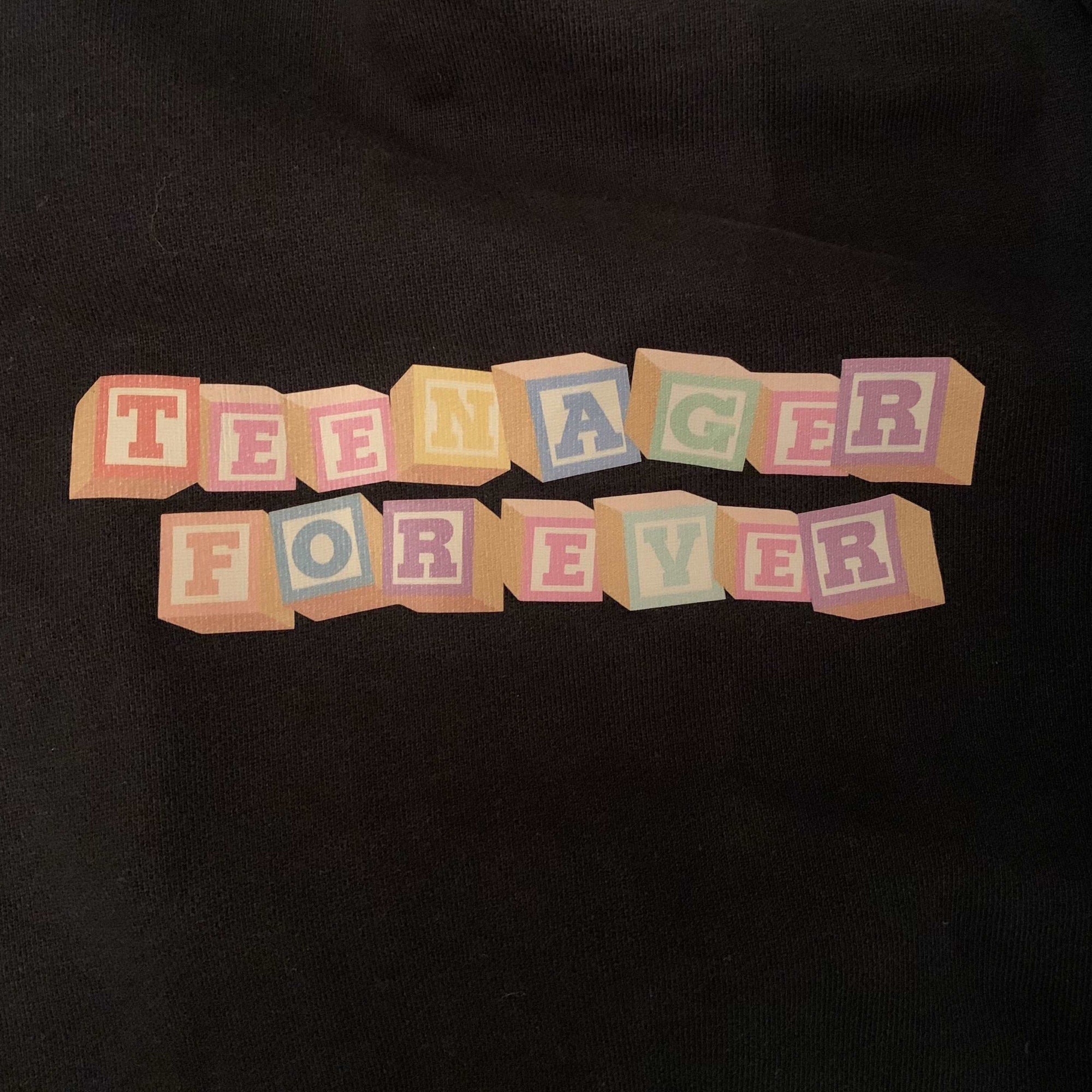 teenager_forever_hoodie_black96499690048352 - zeitlos.