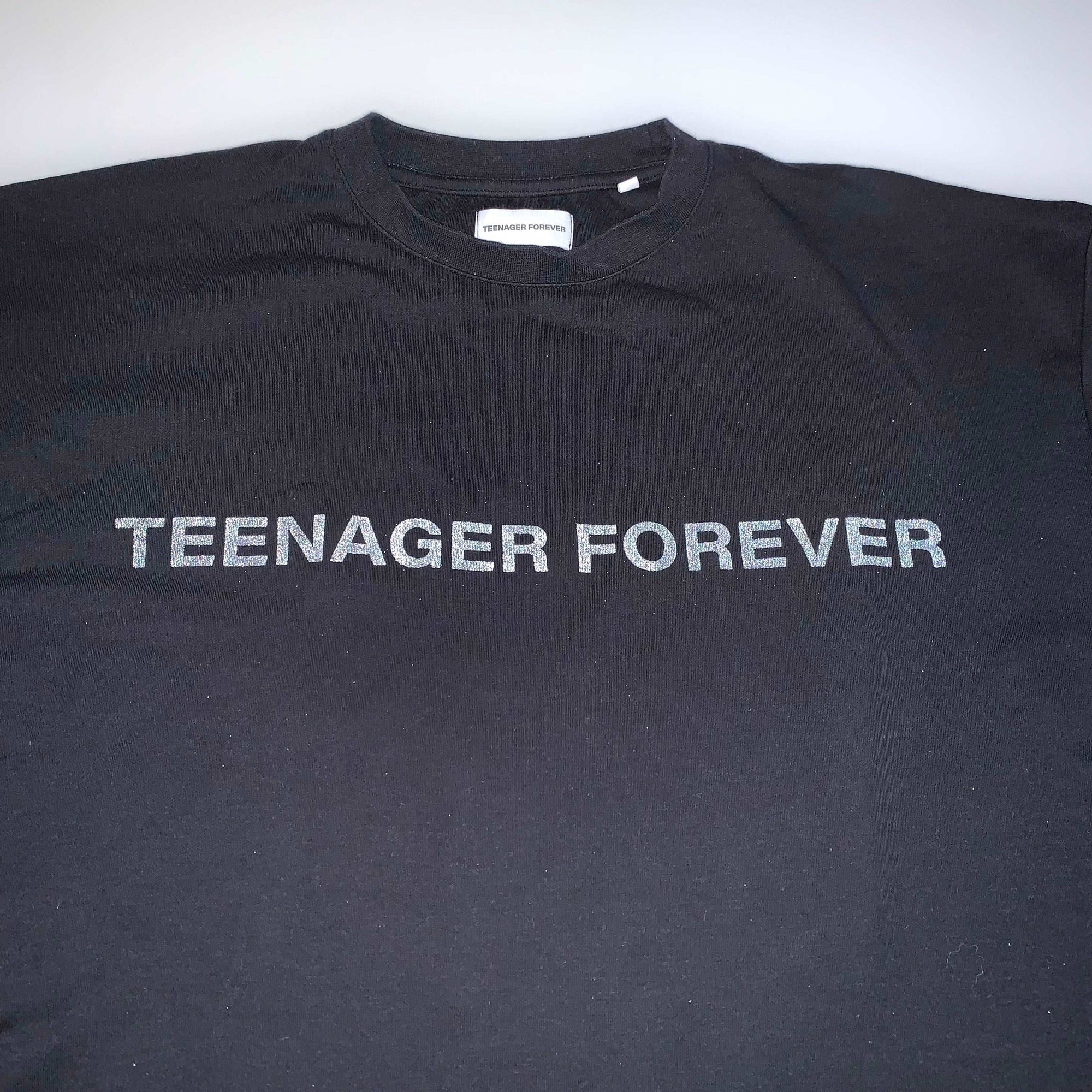 teenager_forever_reflective_t_shirt96499726093152 - zeitlos.